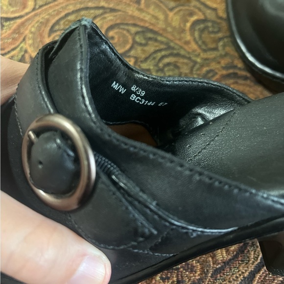 BOC Black Leather Mules with Sleek Design - Picture 7 of 7